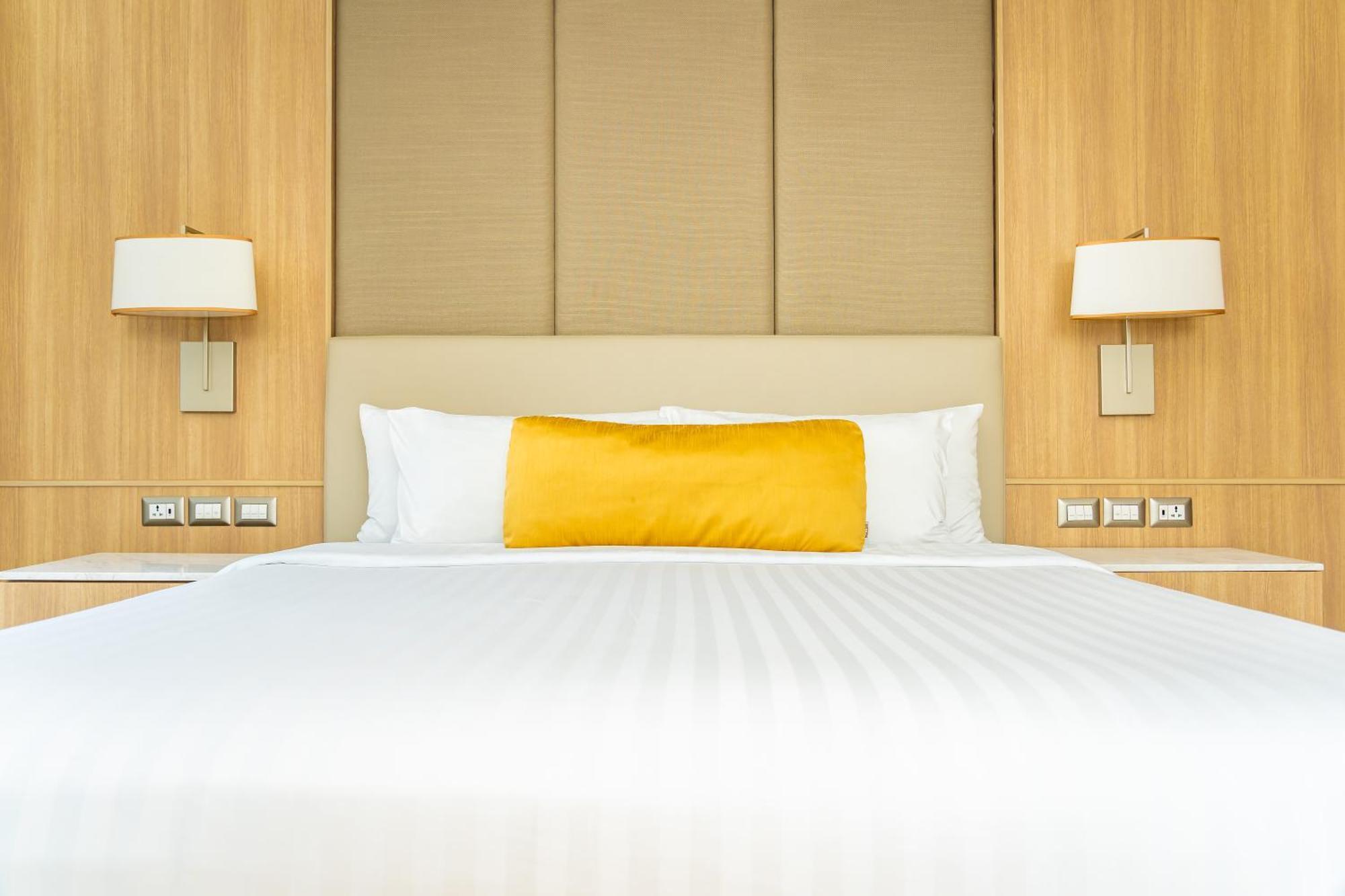 Calabash Luxury Villa Hotel 4*