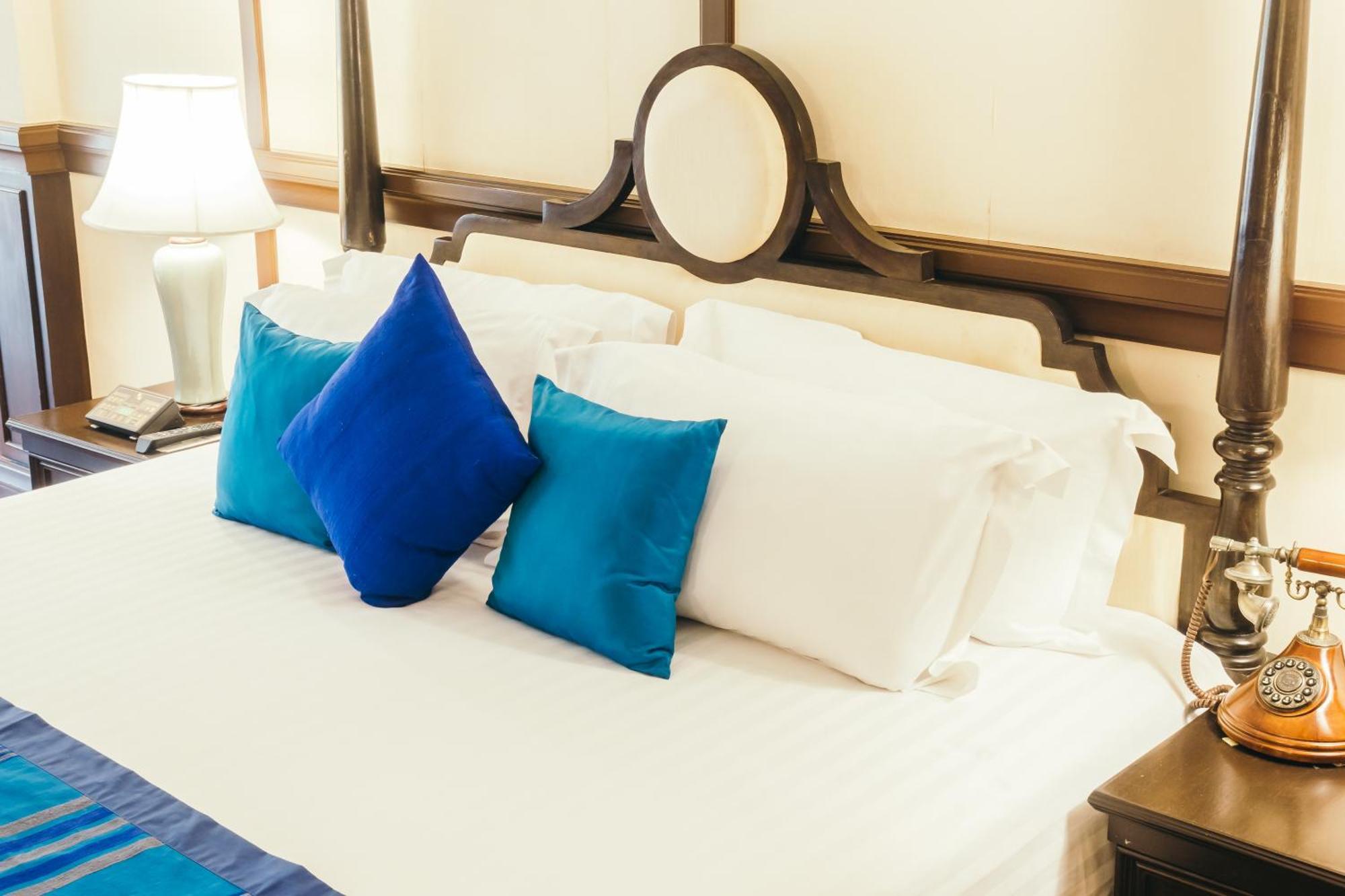 Calabash Luxury Villa Hotel 4* New Delhi